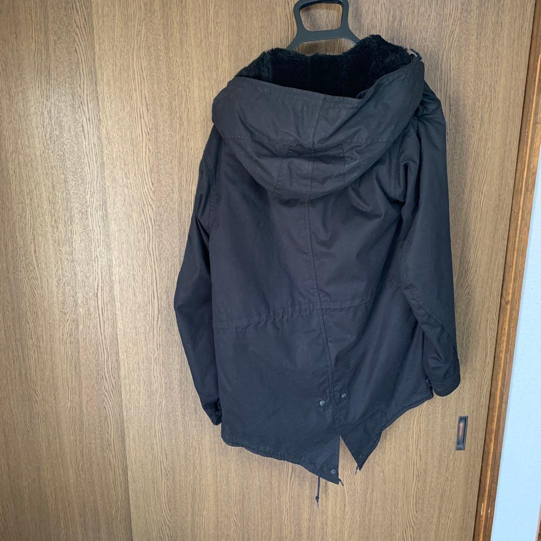 d*n様 美品ラッドミュージシャンシャン　黒 モッズコート ハンガー付き。