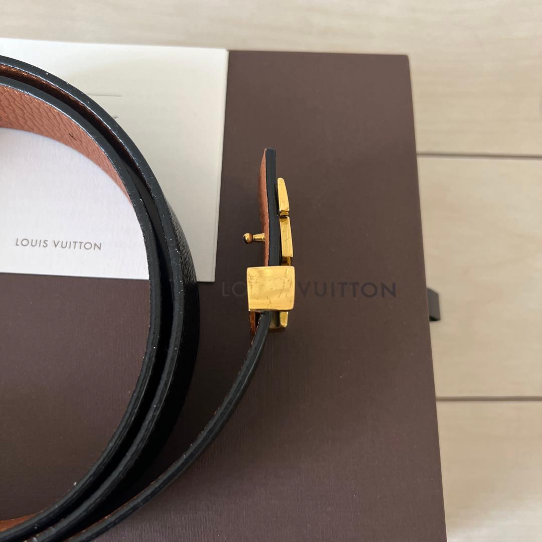 ヴィトン　リバーシブル　ベルト　サンチュール・イニシャル　マドレーヌ黒×キャメル