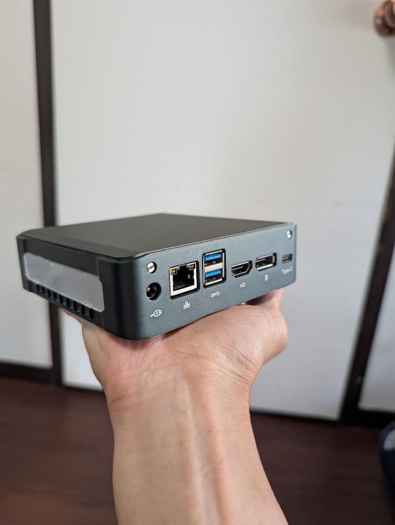 値下げしました！　ミニパソコン　intel core i7-8565u