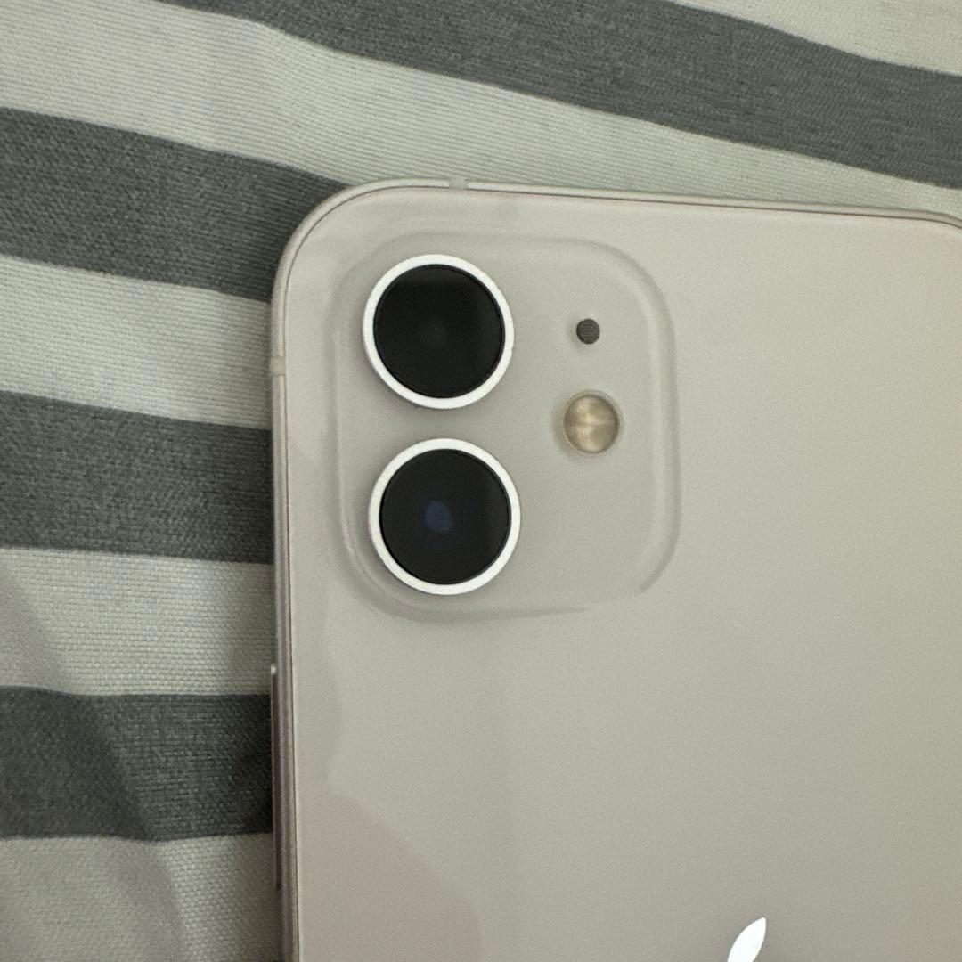iPhone12 ホワイト 64gb 傷も少なく美品