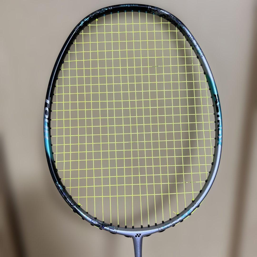 【専用コーチさん】 ヨネックス　バドミントンラケット　アストロクス88sツアー
