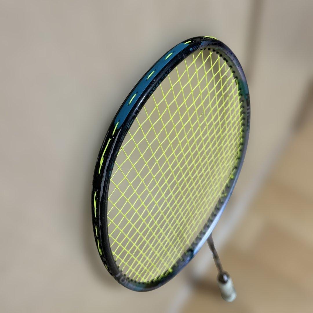 【専用コーチさん】 ヨネックス　バドミントンラケット　アストロクス88sツアー