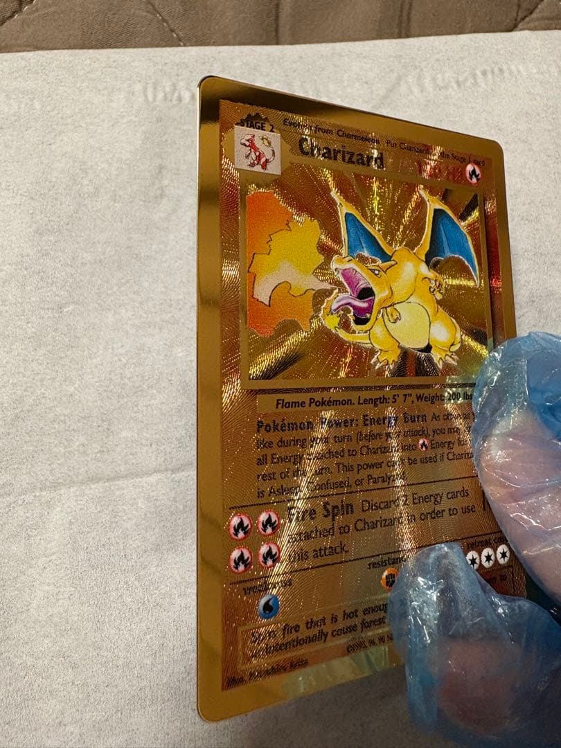 リザードン　25th メタルカード　ウルトラプレミアムコレクション