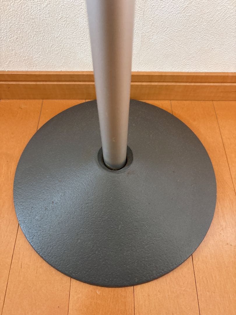 MOBLES 114・BARCELONA モブレス　ハンガーラック　スペイン