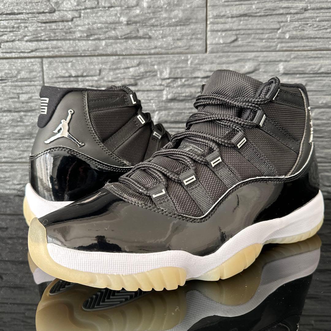 【極美品】27 NIKE エアジョーダン11