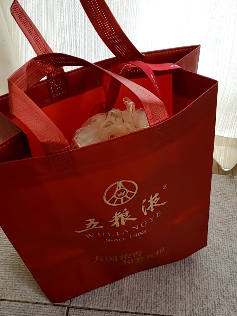 五粮液　2025年 52度500ml 白酒 500ml ギフトボックス　バッグ付