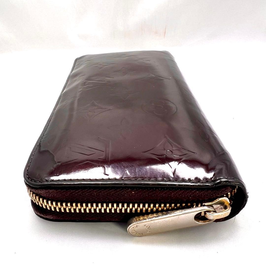 ルイヴィトン ヴェルニ アマラント ジッピーウォレット モノグラムM93522