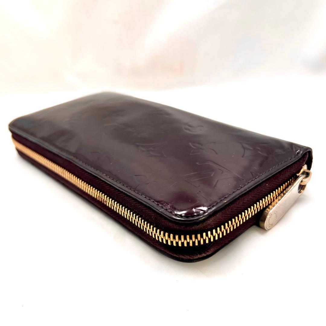 ルイヴィトン ヴェルニ アマラント ジッピーウォレット モノグラムM93522