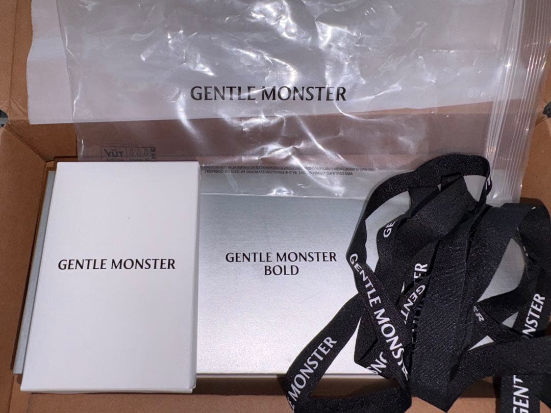 GENTLE MONSTER BOLD kro02クリアサングラス