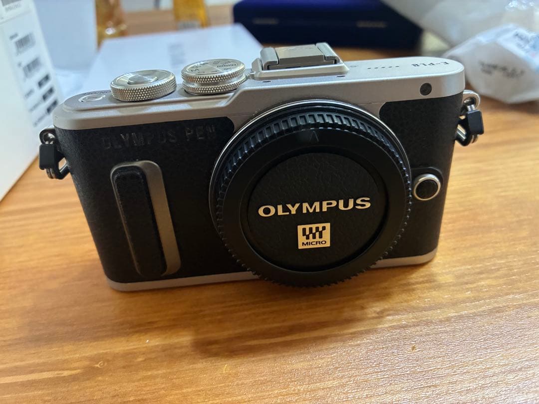OLYMPUS PEN ミラーレス一眼カメラ