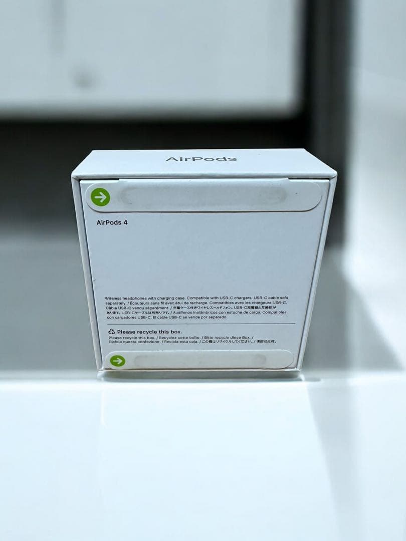 新品☆AirPods 4 本体 ホワイト Apple