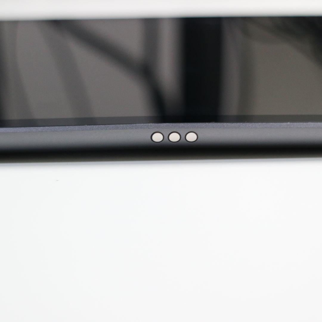 【本体曲がり有】iPad (第8世代) 32GB WiFi+Cellular