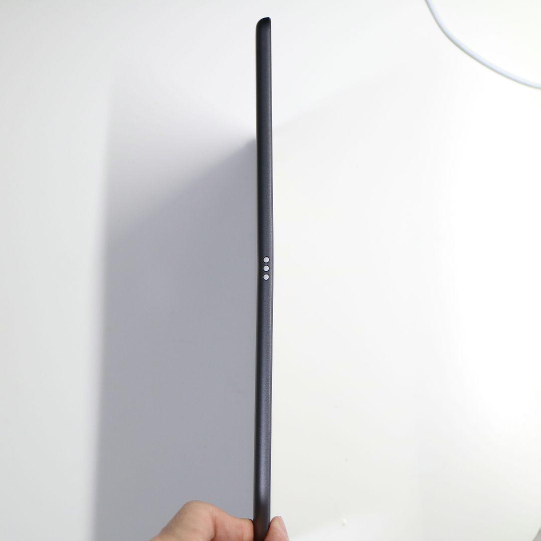 【本体曲がり有】iPad (第8世代) 32GB WiFi+Cellular