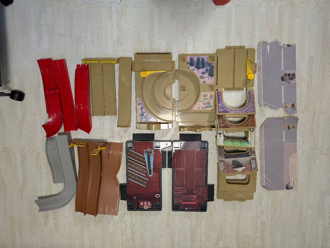 C*l様 トミカカーズ　アクションコースラジエータースプリングス カーズトミカ2