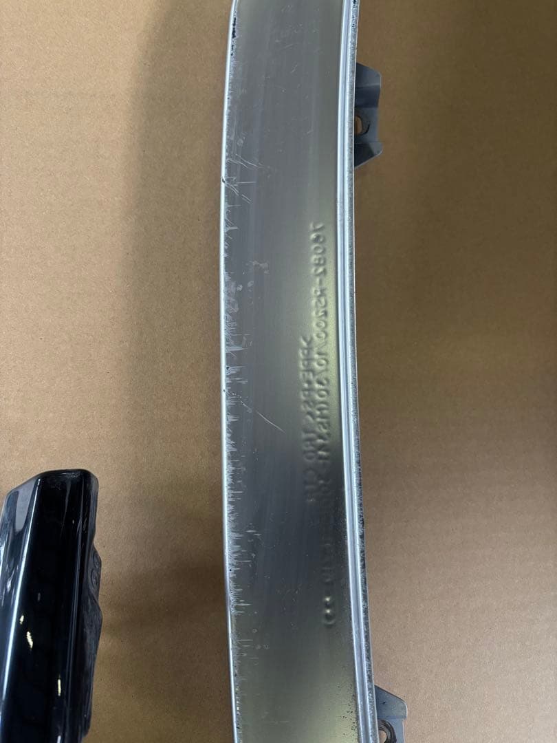 クラウンRSフロントスポイラガーニッシュ