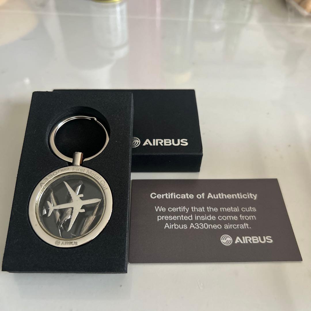 徳*3様 エアバスa330neo メタルカット　キーホルダー　激レア