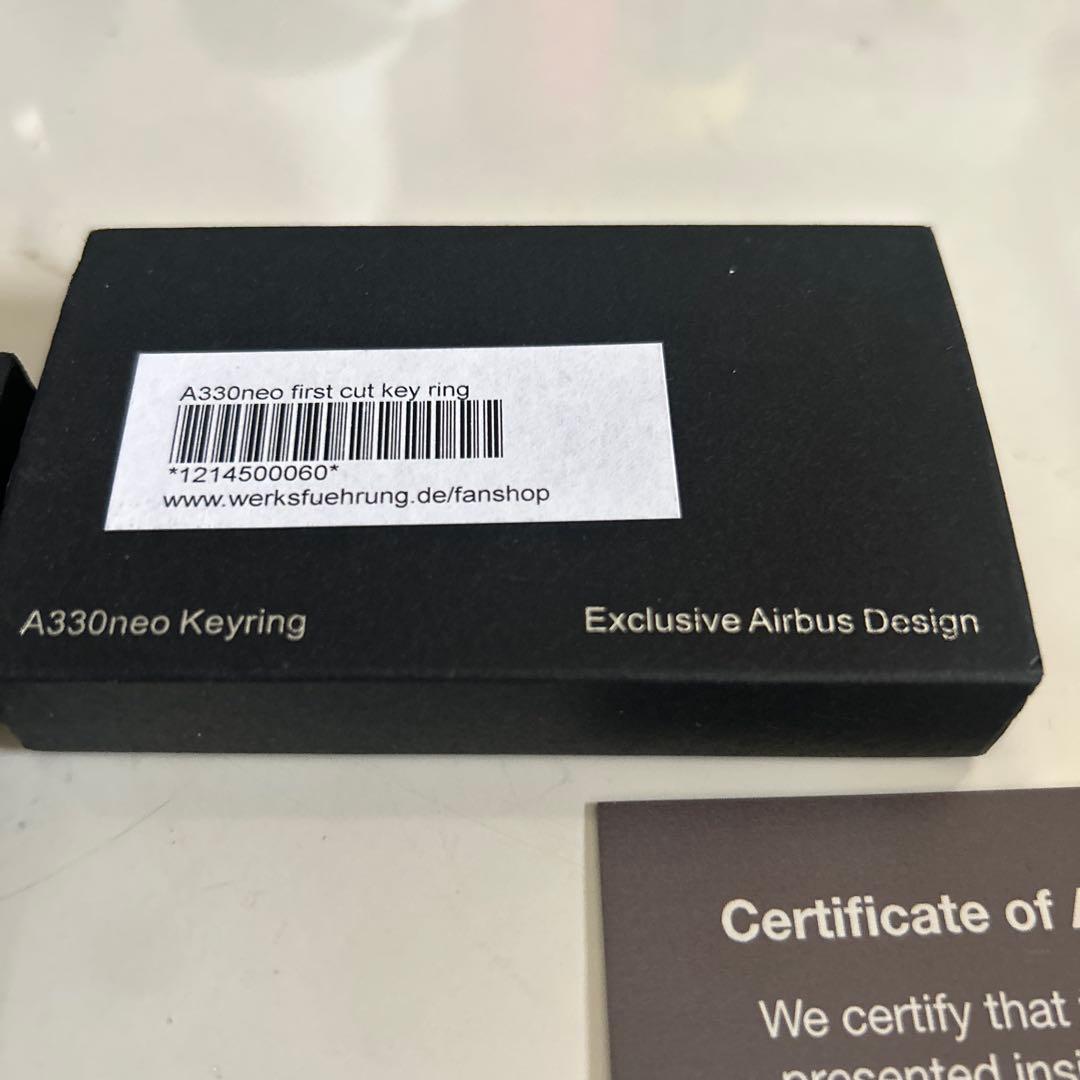 徳*3様 エアバスa330neo メタルカット　キーホルダー　激レア