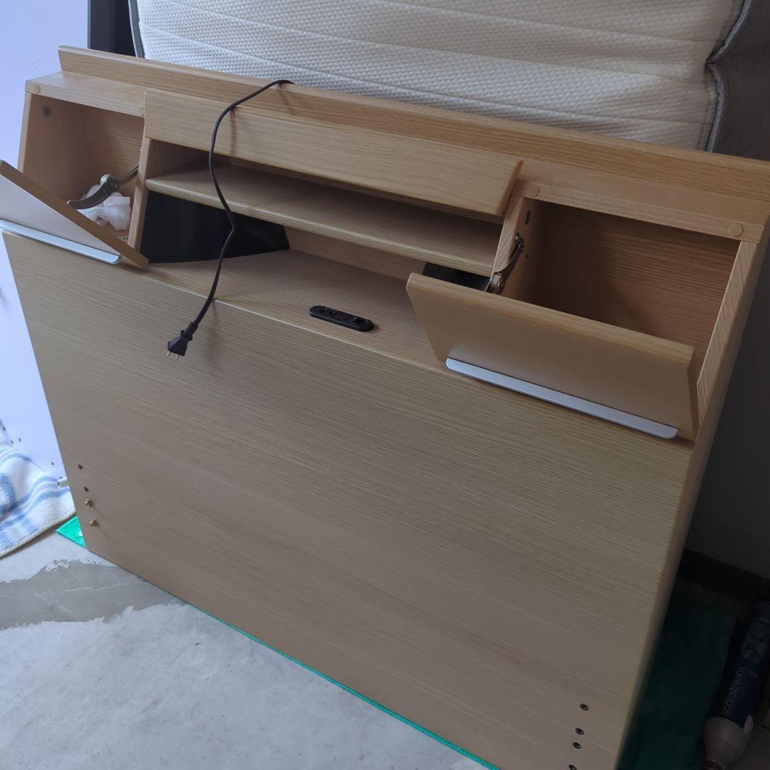 【直接引き渡し】シングルベッド　マットレス付き