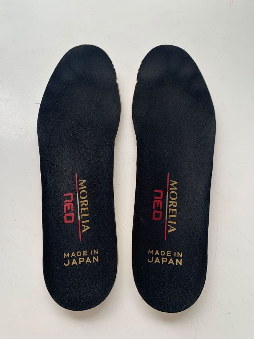 モレリアネオ4 23.5センチ