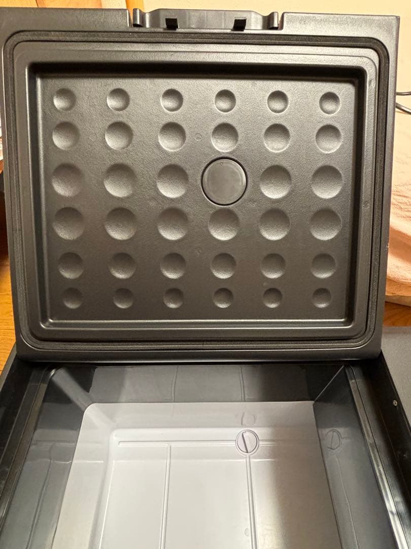 【アイリスオーヤマ】ポータブル冷蔵冷凍庫 IPD-3A-B 大容量 30L