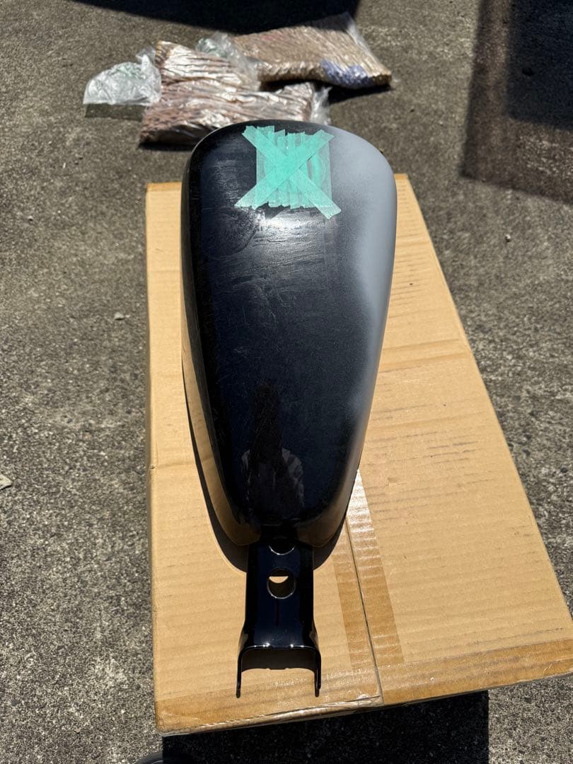 スポーツスター　フォーティーエイト　タンク