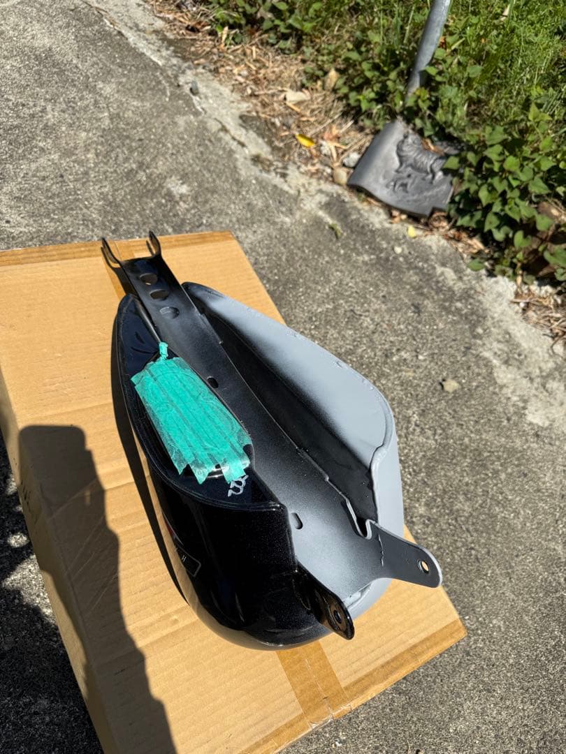 スポーツスター　フォーティーエイト　タンク