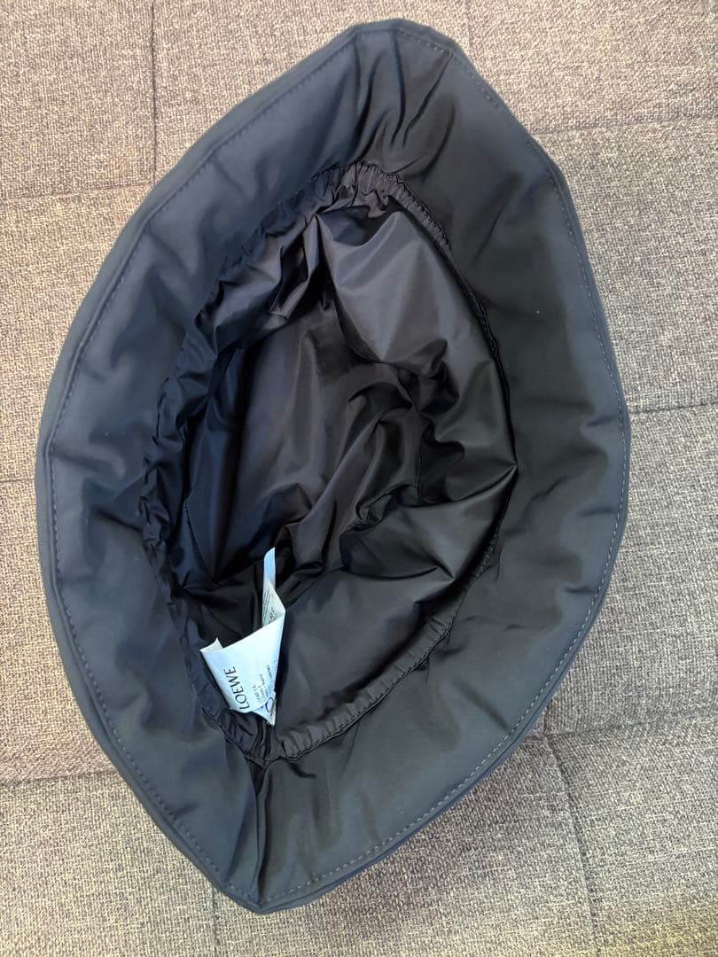 【美品】LOEWE 黒 パファーナイロンバケットハット　ロエベ　バケハ　60