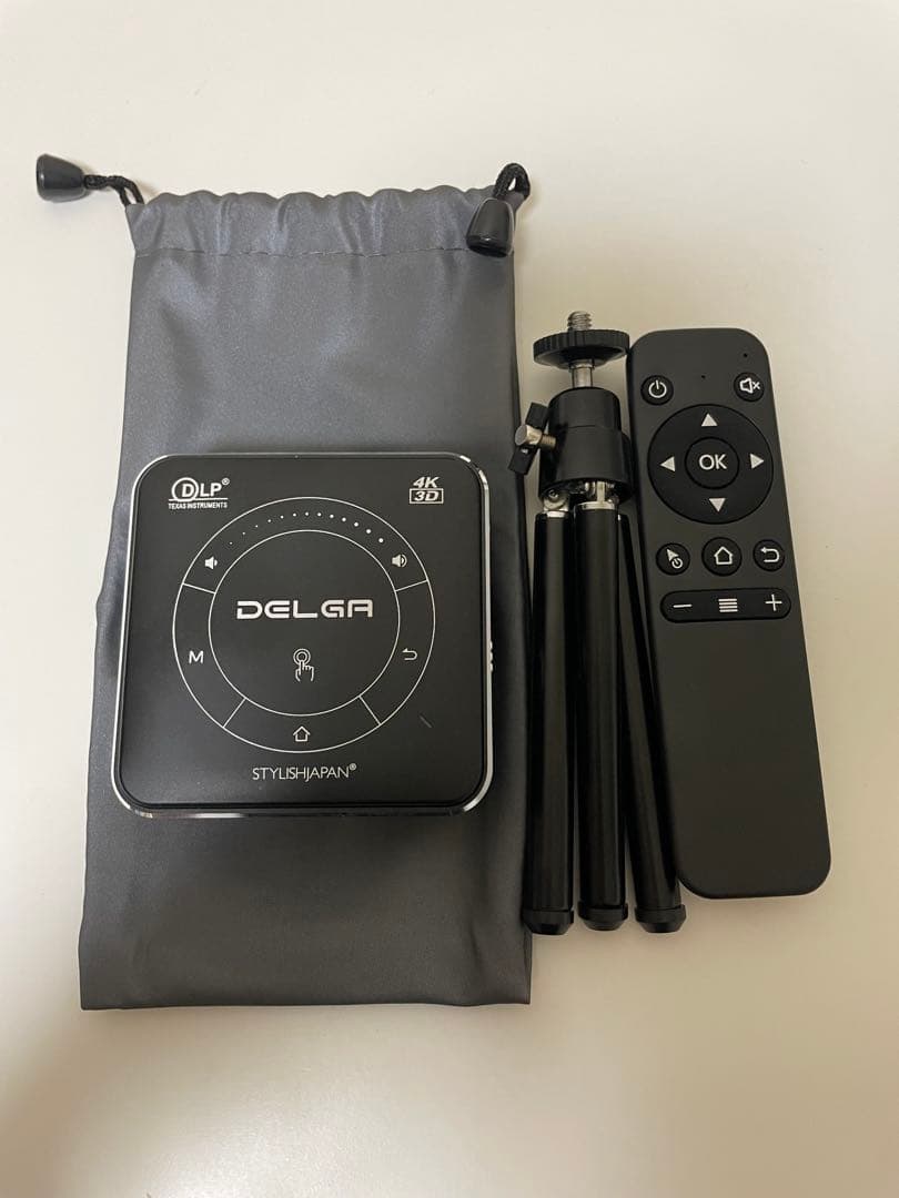 小型プロジェクター