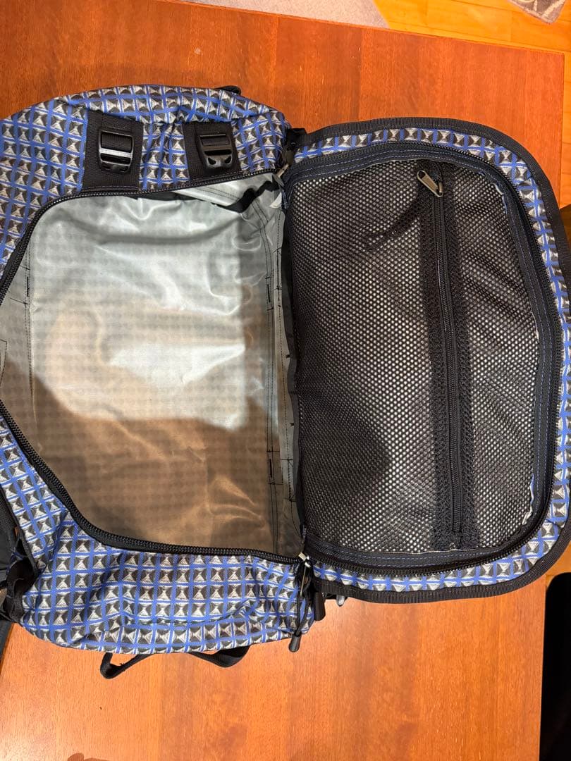 いそ！Supreme NORTH FACE ダッフルバッグ バックパック