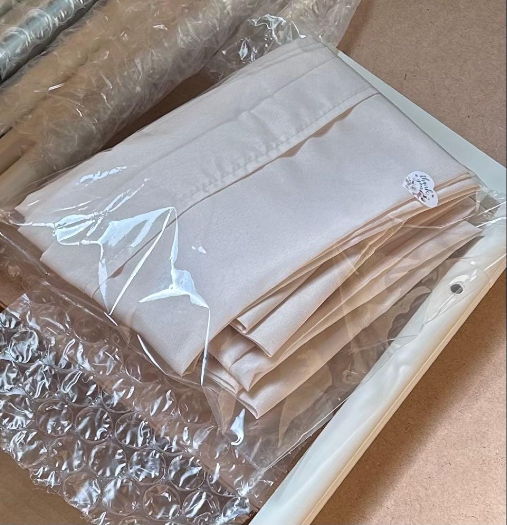 最終値下げ‼️☆ホワイト 伸縮式クローゼット　カーテン付き　送料込み！！