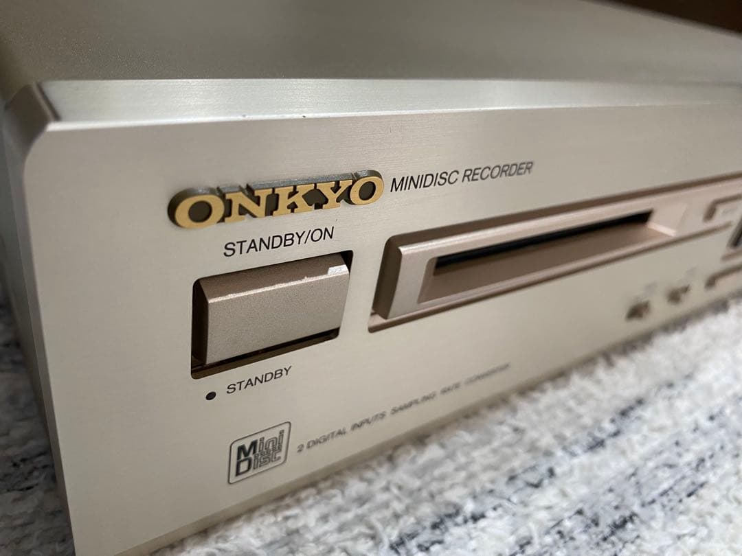 ONKYOオンキョー　MDデッキ　MD-124
