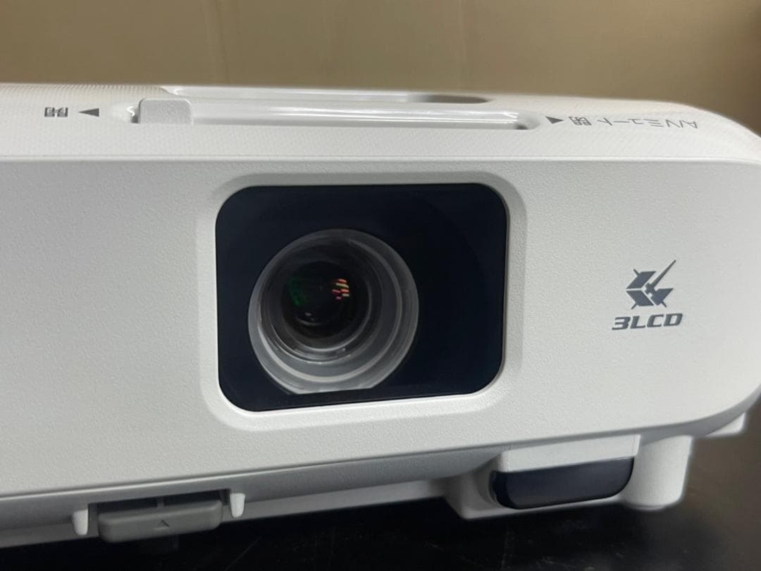 ランプ時間0時間!! EPSON EB-S05 プロジェクター本体