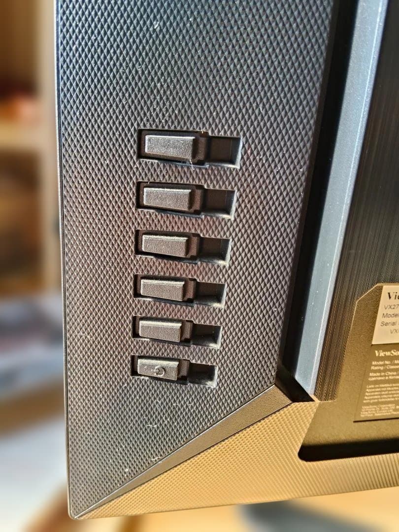 View Sonic ２７インチPCモニター