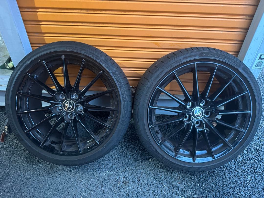 トヨタGRヤリス18インチ タイヤホイール4本セット引き取り歓迎エンケイホイール