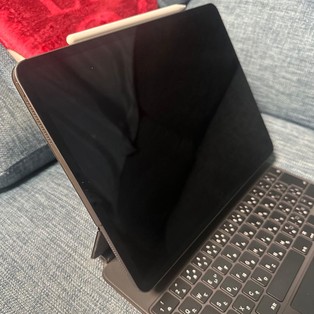 iPad Pro 12.9第4世代256GB＆純正Keyboard、pencil