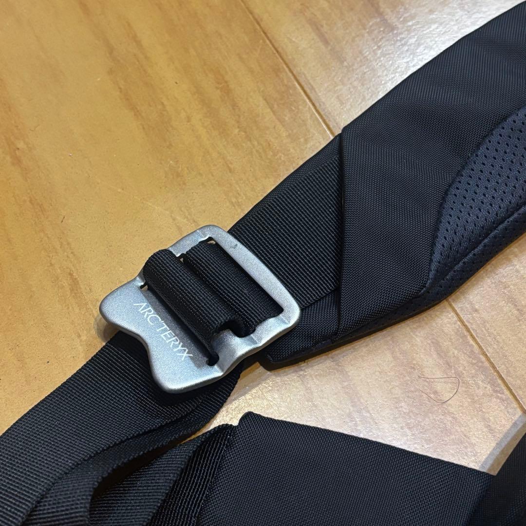 廃盤 ARC'TERYX アークテリクス MISTRAL 8 ブラック×イエロー