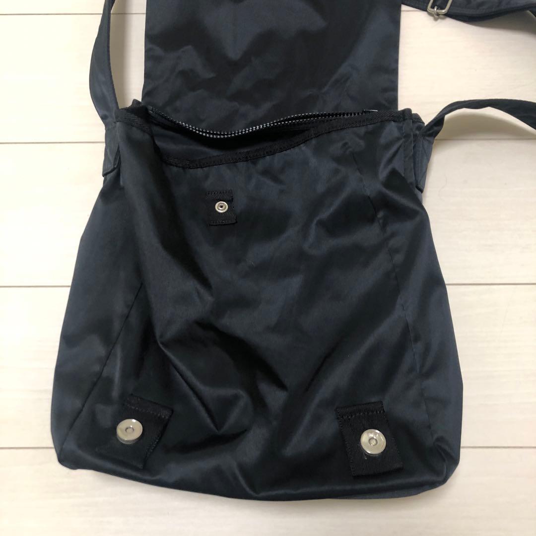 ワイズ　ショルダーバッグ