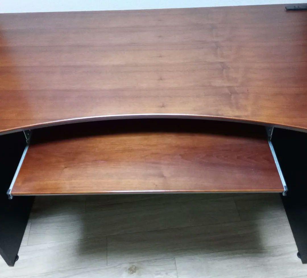 ニトリ　木製ダークブラウンデスク スライド式キーボードテーブル付き