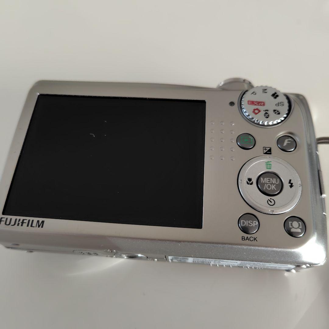 デジカメ　デジタルカメラ　FINEPIX F70EXR FUJIFILM