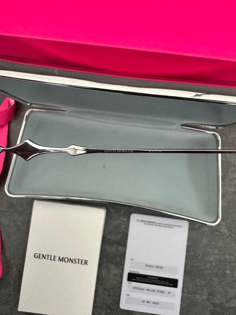 GENTLE MONSTER Atomic02 小松菜奈 ジェントルモンスター