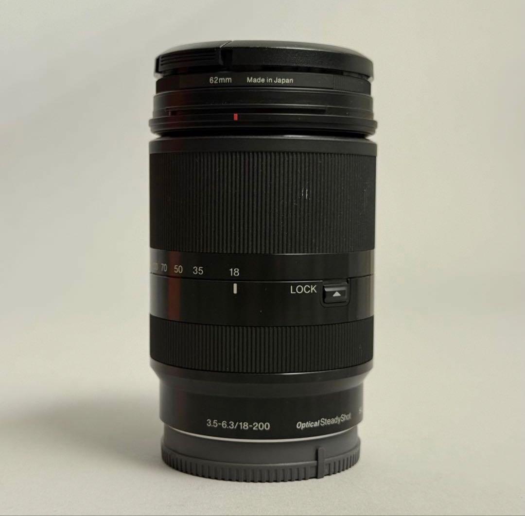 E 18-200mm F3.5-6.3 OSS LEレンズ