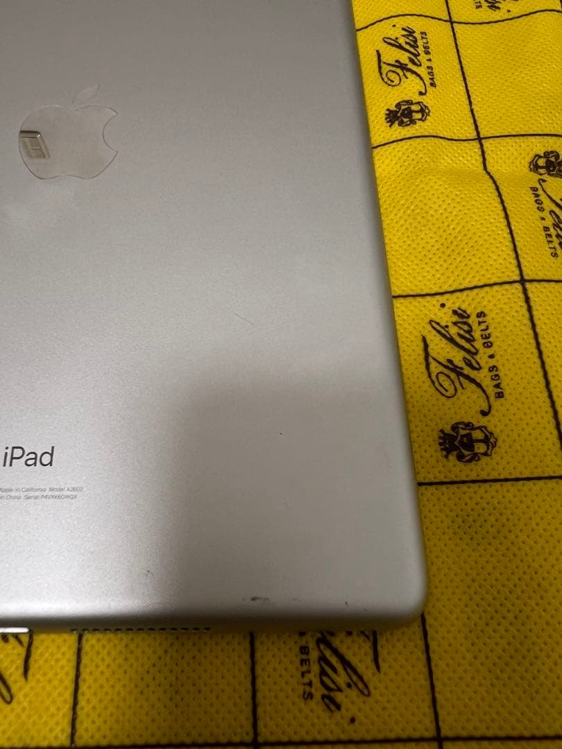 【ジャンク】Apple iPad 第9世代 シルバー 64GB