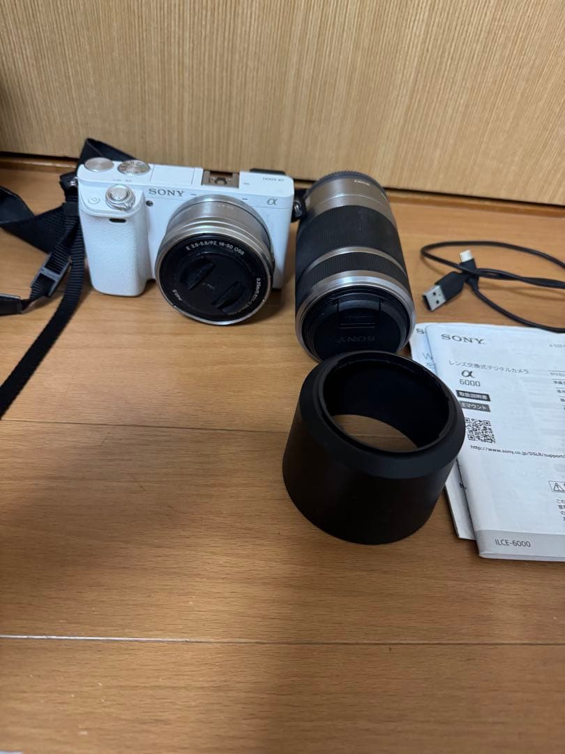 SONY ソニー　α6000 ダブルズームレンズキット カメラILCE-6000