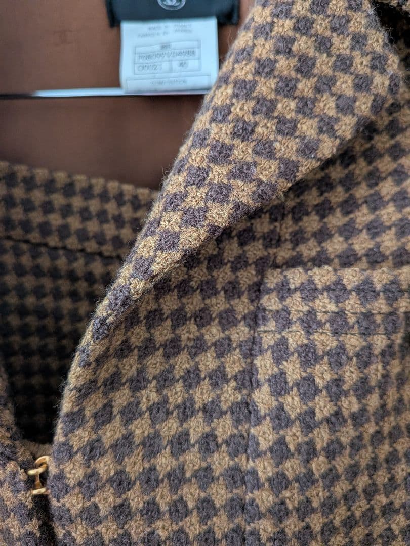 CHANEL【最終値下げ】美品　ツイードベルト付きジャケット　ココボタン