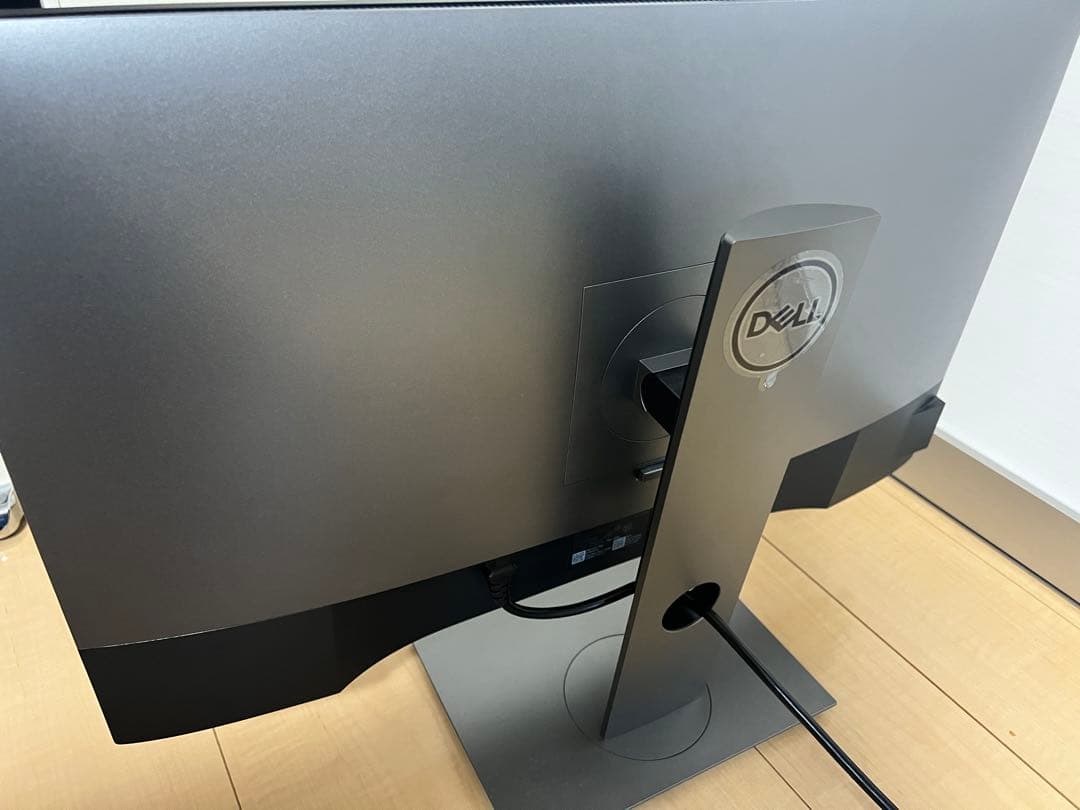 Dell U2720QM 27インチ4Kモニター