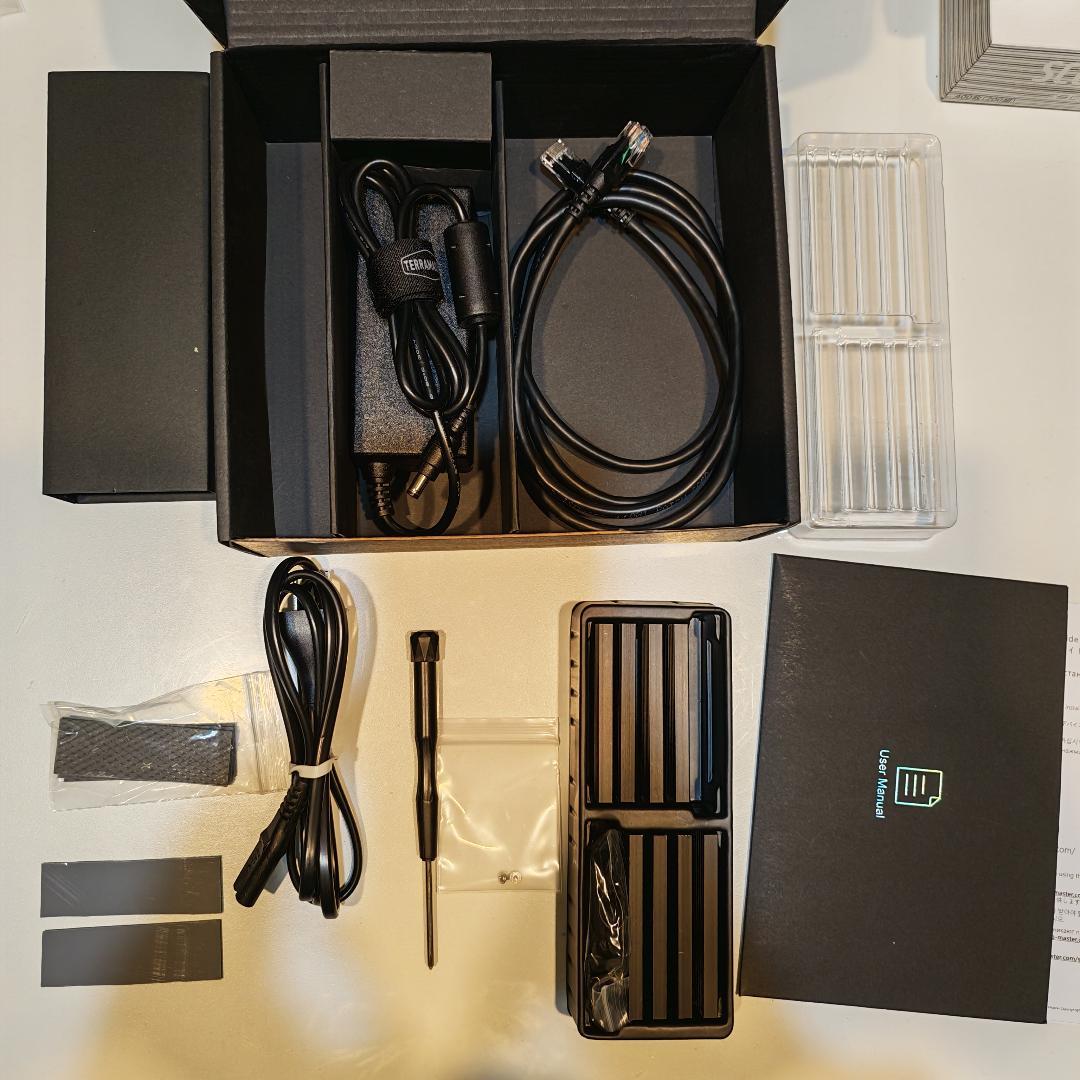 TERRAMASTER 8ベイ F8 SSD NAS 10GbE 8GB