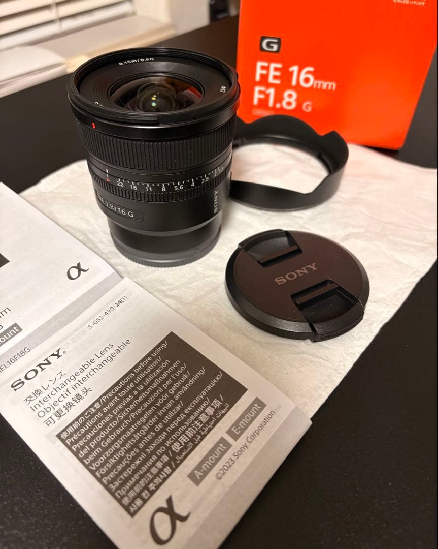 FE 16mm F1.8 単焦点レンズ　室内試用のみ