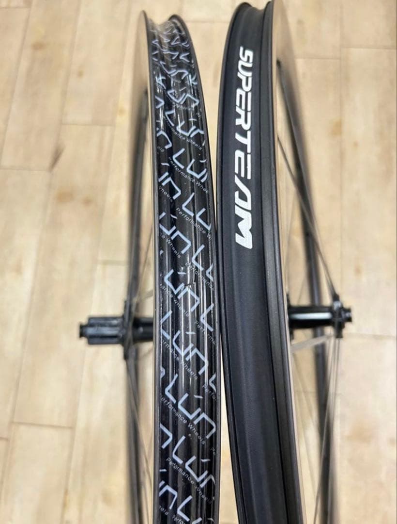 LUN HYPRE 3 D45 DISC カーボンホイール　ウィンスペース美品