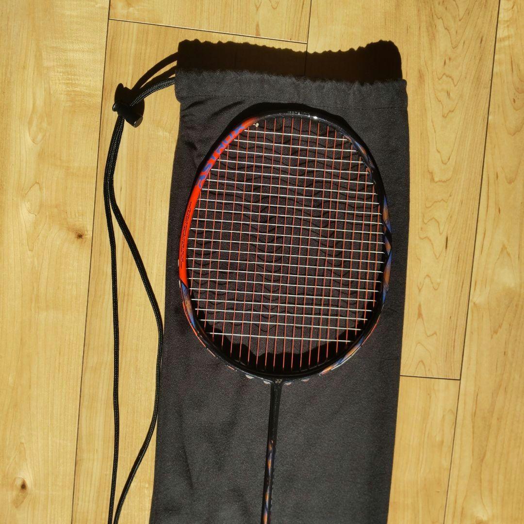 アストロクス77プロ YONEX バドミントンラケット 専用ケース付き