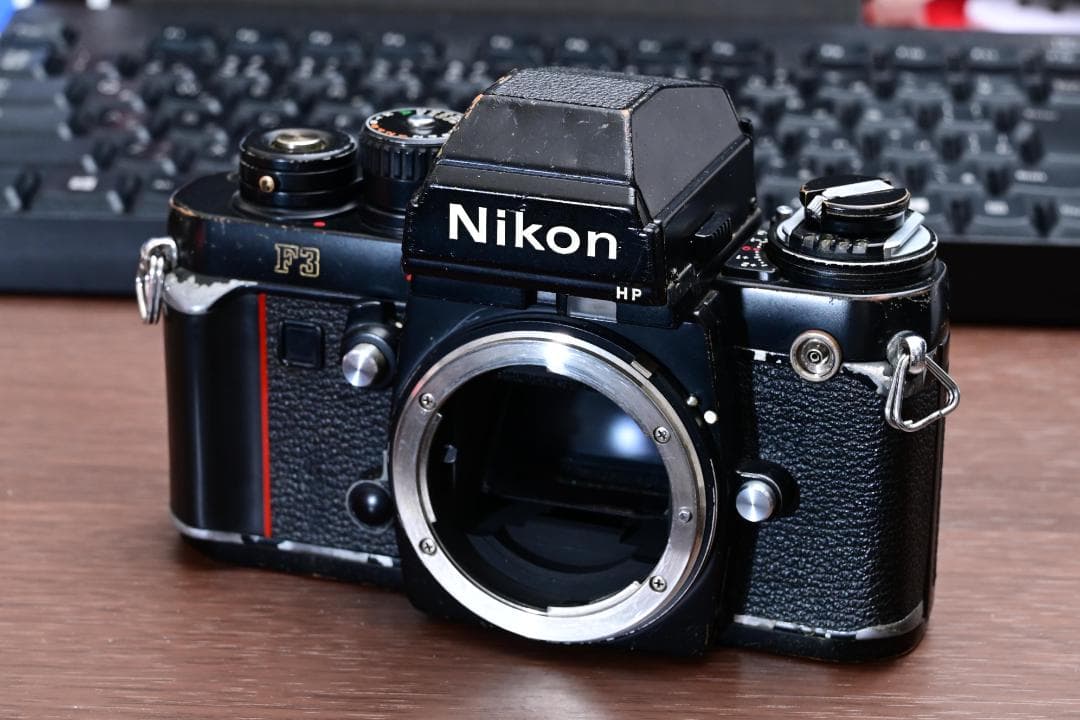 Nikon F3Pボディ＋ DE-3ファインダー